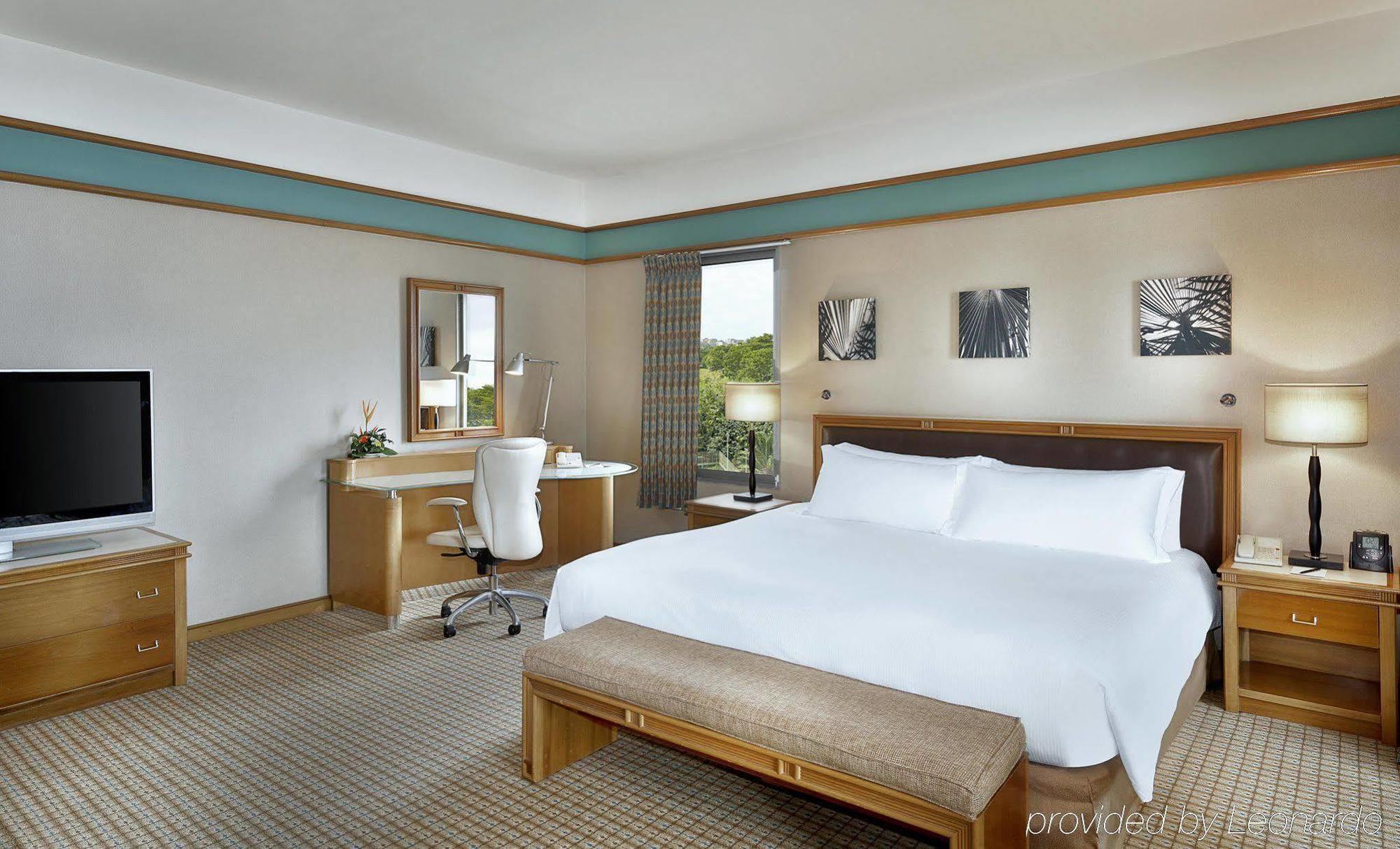 Hilton Yaounde Hotel Exterior photo